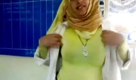 الكمية مقطع فيديو سكس عربي متوترة ثانية.