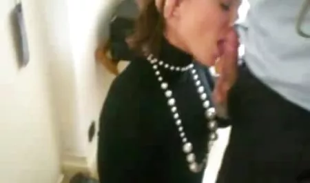 فتاة جميلة تحميل مقاطع جنس عربي و الرجل