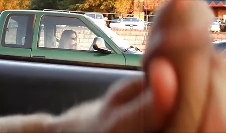 يجب أن تعطيه المزيد من مقاطع افلام سكس عربيه العسل