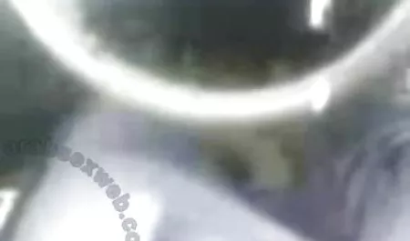في نهاية مدة الإيجار مقاطع سكس عربي مثير يؤدي إلى مثلية متعة كالي هيلينا كارتر كس.