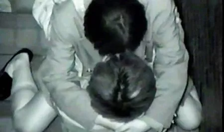 أدريانا Chechik03:00 و الآن سكس مقاطع عربي اثنين من بي-بي-سي