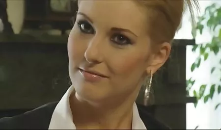 ضع مقاطع سكس اجنبية مترجمة الدجاج بين قدميك بلطف