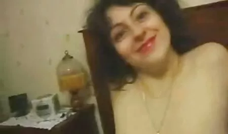 فيكتوريا و القط ، مقطع سقس عربي الجيران ، الضوضاء هو الاستغفار-لاتفيا