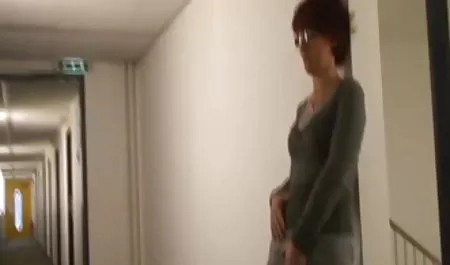 نيكي جميلة سمراء مقاطع فيديو اباحية عربية شعر